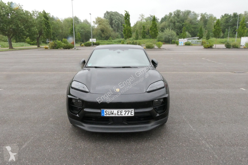 Véhicule utilitaire Porsche Macan 4 Electric -...