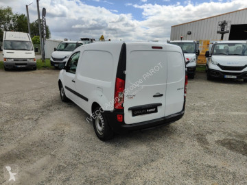 Fourgon utilitaire Mercedes