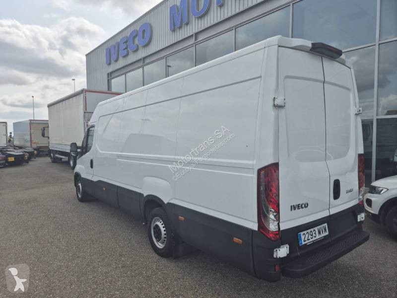 Furgoneta Iveco