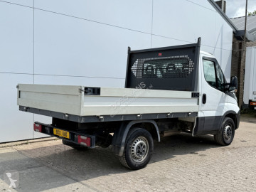 Caja abierta Iveco