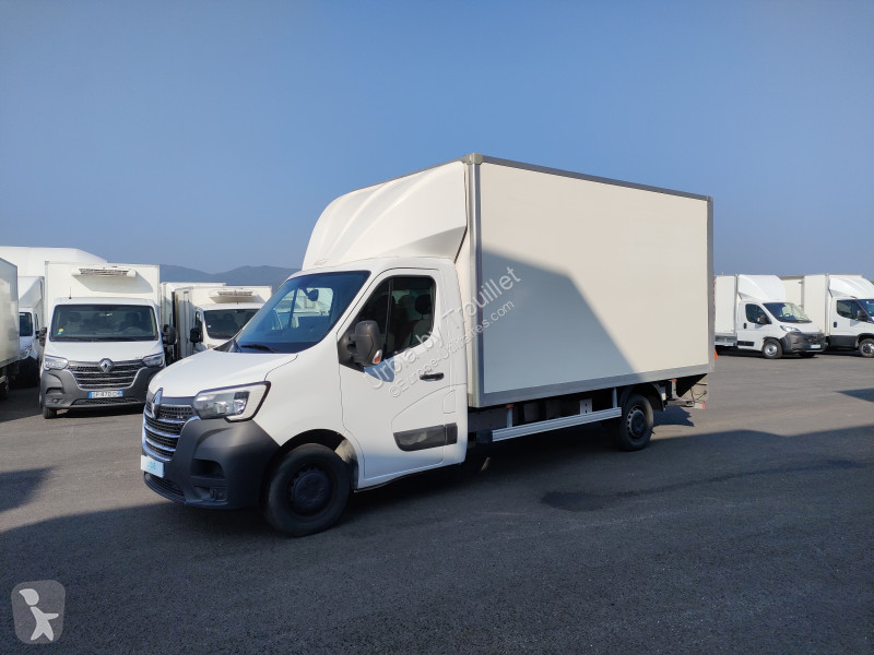 Véhicule utilitaire Renault 20M3 145 CV FOURGON...
