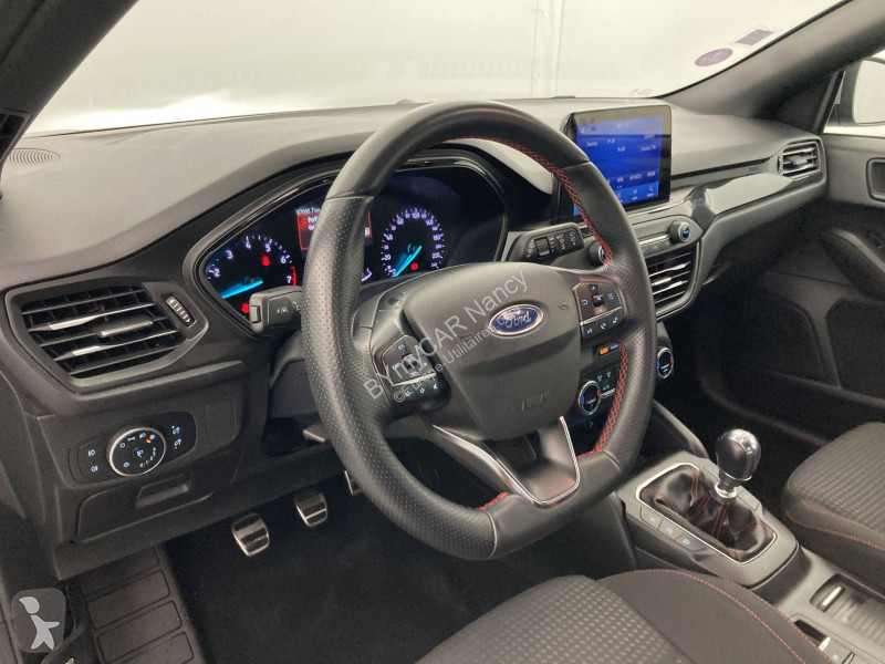 Véhicule utilitaire Ford Focus 1.0 EcoBoost 125...