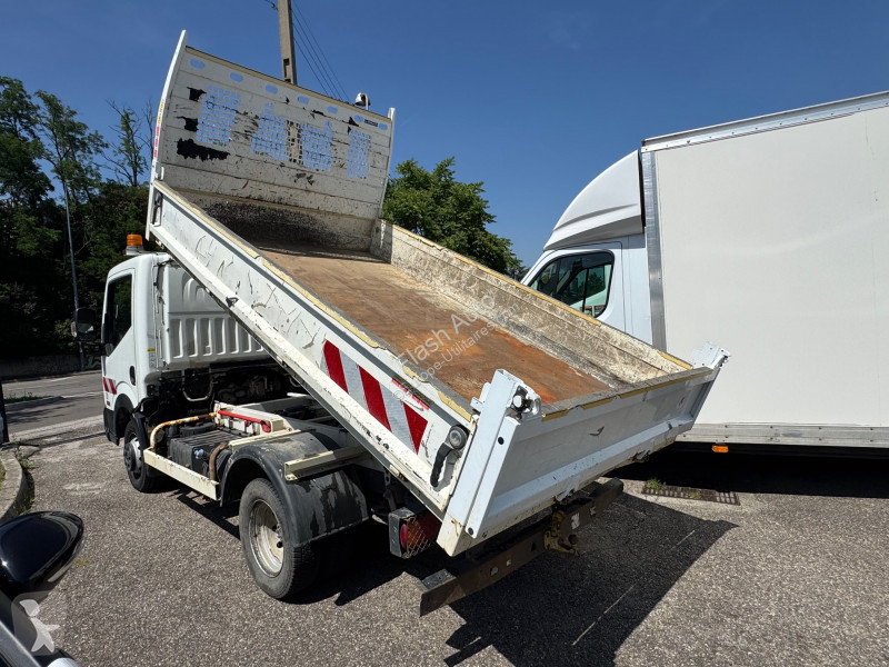 Furgoneta Nissan NT400 CABSTAR 35.13 BENNE PX...