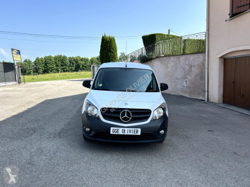 Furgoneta Mercedes