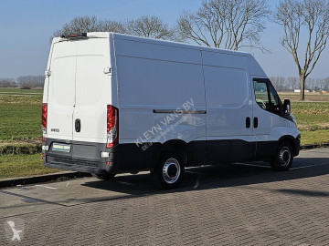 Caja cerrada Iveco