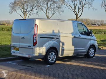 Fourgon utilitaire Ford