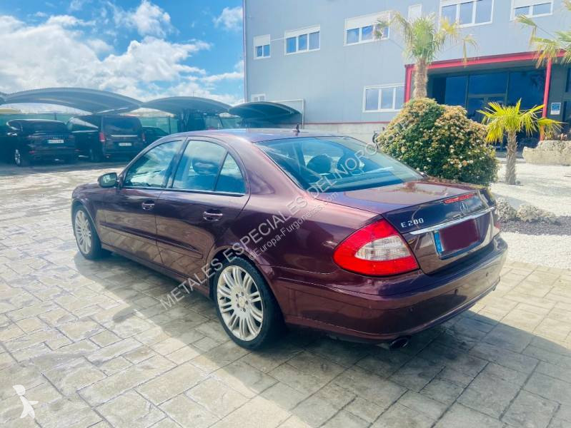 Véhicule utilitaire Mercedes