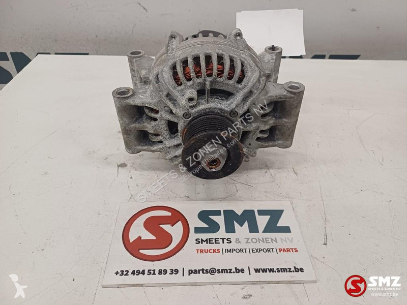 Véhicule utilitaire Caterpillar Alternator...