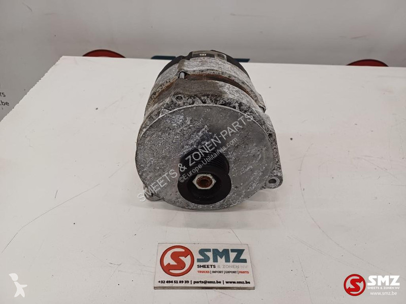 Véhicule utilitaire Caterpillar Alternator...
