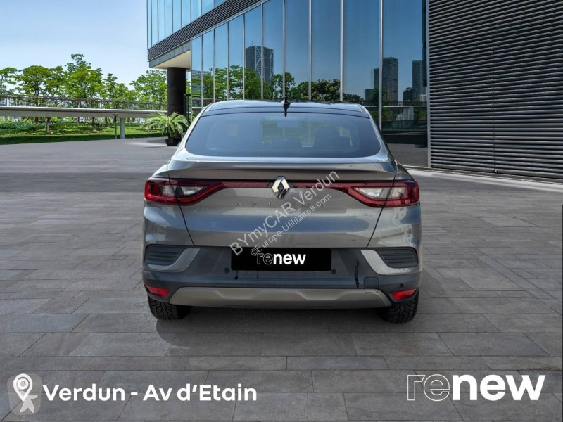 Autoutilitară Renault Arkana E-Tech 145 - 21B