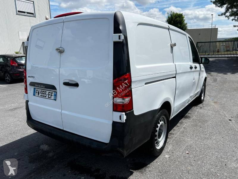 Furgoneta Mercedes