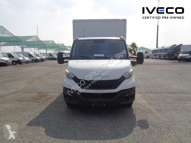 Véhicule utilitaire Iveco DAILY 35S16