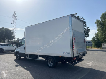 Caja cerrada Iveco