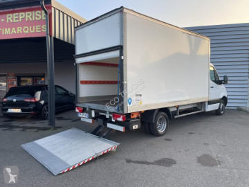 Caja cerrada Mercedes