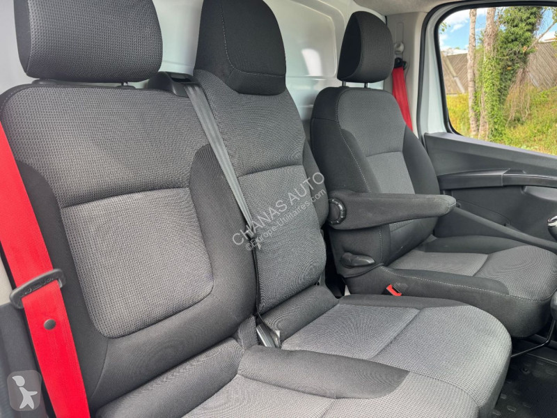 Furgoneta Renault L2H1 3T BLUE DCI 150 GSR2 RED...