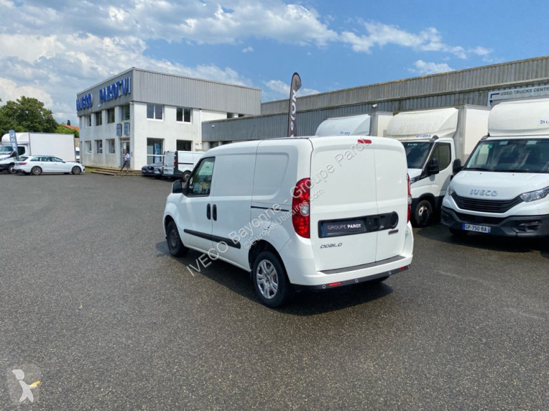 Véhicule utilitaire Fiat 1.6 Multijet 90ch...
