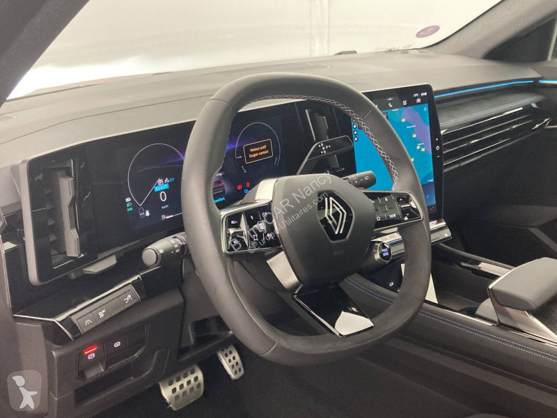 Veicolo commerciale Renault Austral E-Tech...