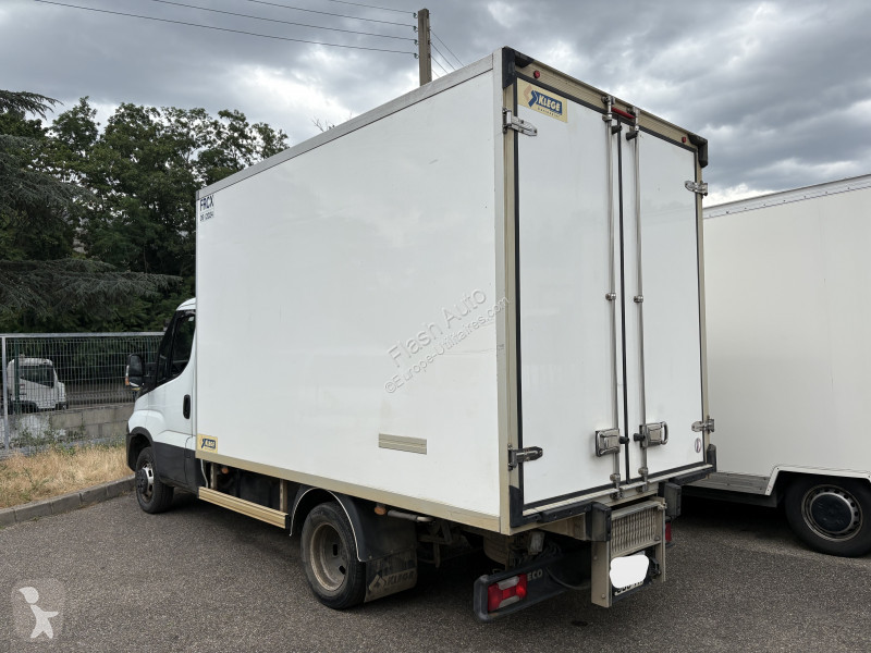 Furgoneta Iveco DAILY 35C18 CAISSE FRIGO PORTE...
