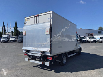 Caja gran volumen Iveco