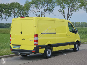 Fourgon utilitaire Mercedes