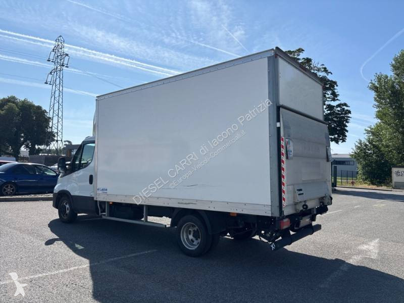 Furgoneta Iveco