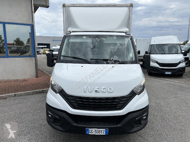 Veicolo commerciale Iveco DAILY 35C14H BOX E...