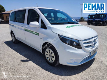 باص صغير Mercedes