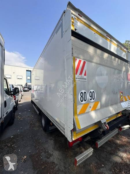 Furgoneta Iveco