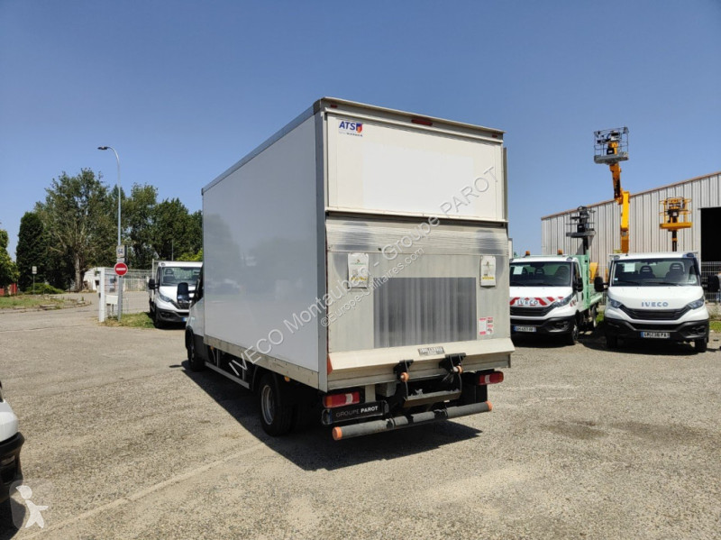 Véhicule utilitaire Iveco 35C16H3.0 empattement...