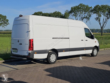 Caja cerrada Mercedes