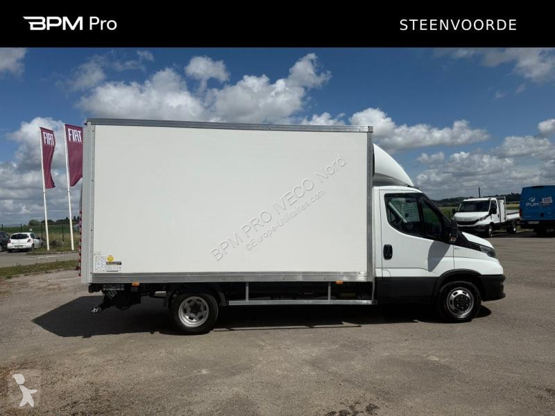 Veículo utilitário Iveco CCb 35C16H empattement...