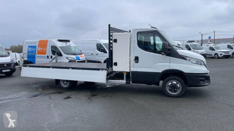 Furgoneta Iveco