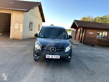 Furgoneta Mercedes