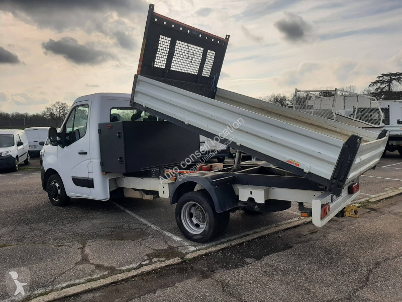 Furgoneta Renault BENNE + COFFRE 2.3 DCI 130 R.J