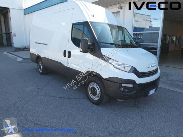 Veículo utilitário Iveco DAILY