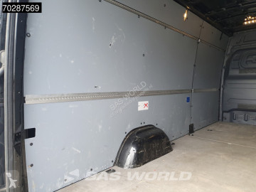 Fourgon utilitaire Mercedes