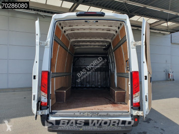 Caja cerrada Iveco