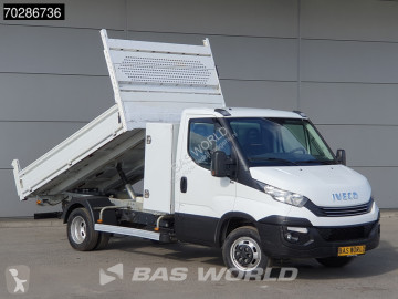 Con volquete Iveco