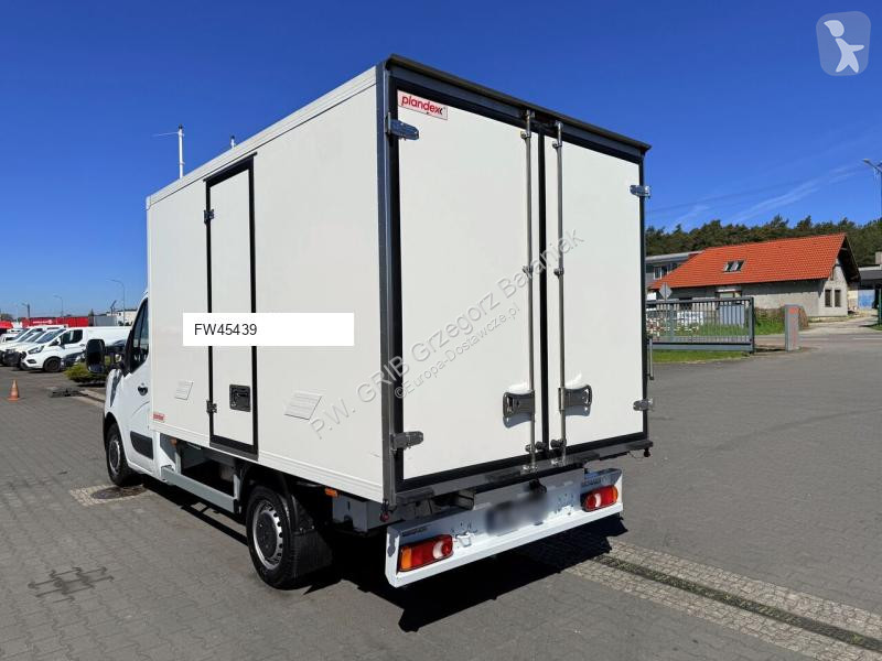 عربة نفعية Renault 145 DCI