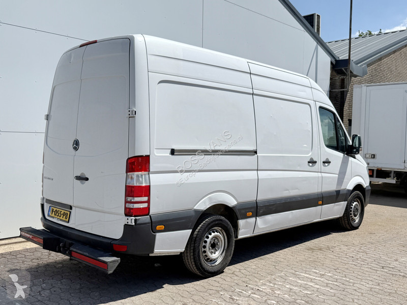 Veículo utilitário Mercedes 211 2.2 CDI...