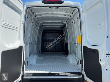 Furgone lungo Iveco