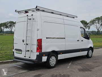 Caja cerrada Mercedes