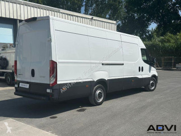Fourgon utilitaire Iveco