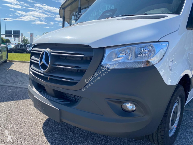 Veicolo commerciale Mercedes Doppia Cab