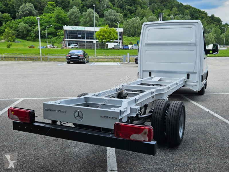 Véhicule utilitaire Mercedes Telaio Traz. Post