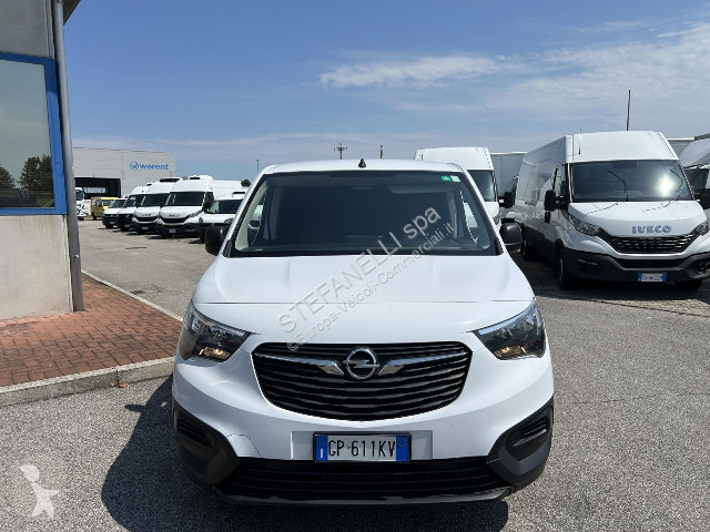 Autoutilitară Opel COMBO L2 130