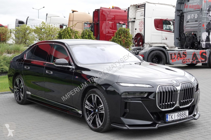 Véhicule utilitaire BMW 7 xDrive M Sport