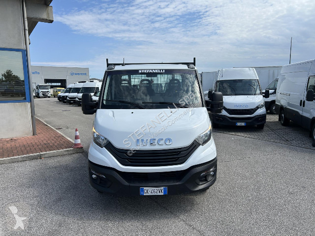 Véhicule utilitaire Iveco DAILY 35C14H CASSONE
