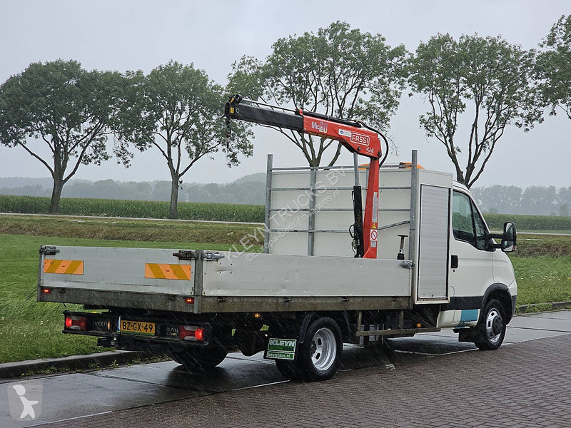 Véhicule utilitaire Iveco 40C15 XL FASSI laadkraan