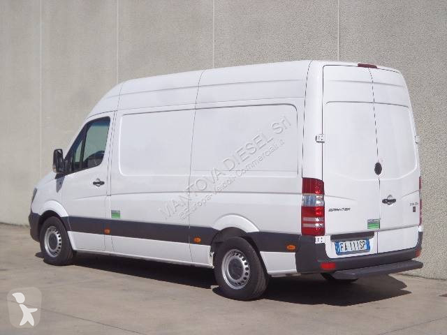 Furgoneta Mercedes